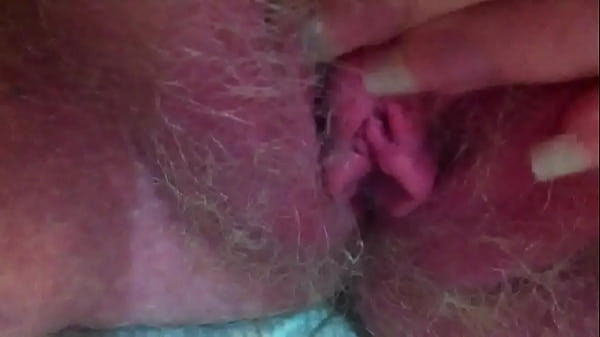 Fair-haired Cunt Pissing And Masterbating