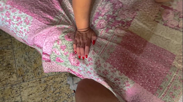 ENCHENDO O CU DA SUZIE NYMPHO DE LEITE - Nerd Comedor Leitando A Coroa