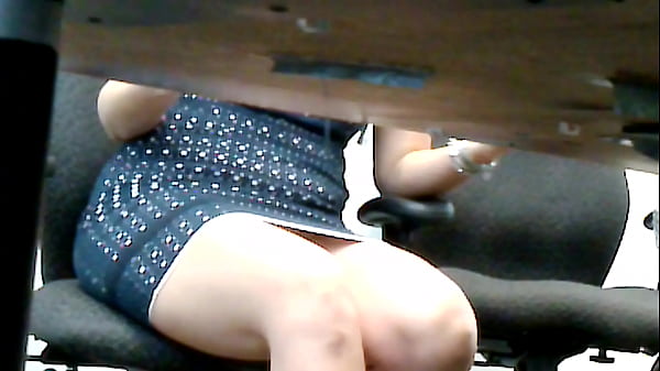 Debajo La Mesa