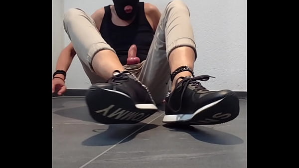 Sneaker To Barefoot Seed Eating