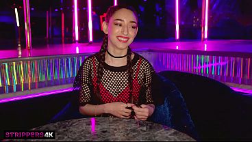 Minuscule Dancer Pumps High Roller's Pole