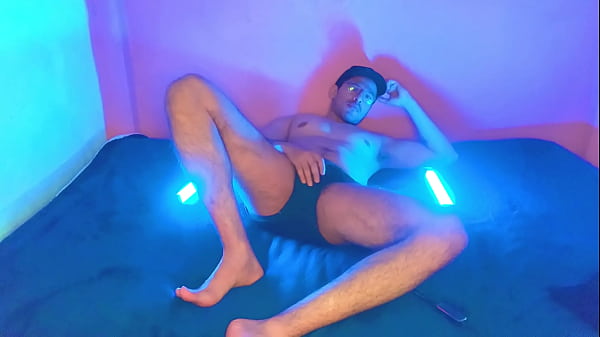 Joven Hetero Masturbando Si Verga Gruesa