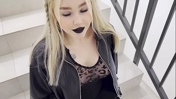 Goth Hottie Provokes Her In The Hallway! SHE ASKS FOR ANAL!
