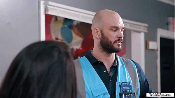 Asian Shemale Kasey Kei Is Rimmed And Analed By Delivery Dude