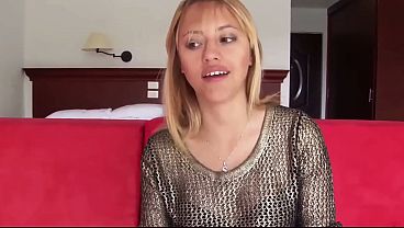 La Primera Entrevista De Karla Rivera, Una Rubia De Senos Perfectos Que Termina Masturbandose