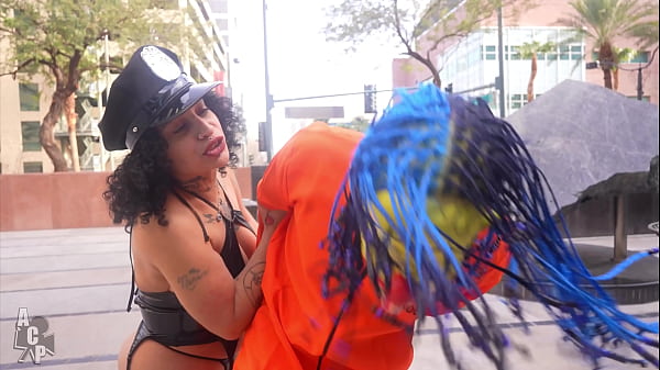 Officer Teresa Ramos Arrest Gibby The Clown For Risky Public Fun But Fancies A Piece Of The Action