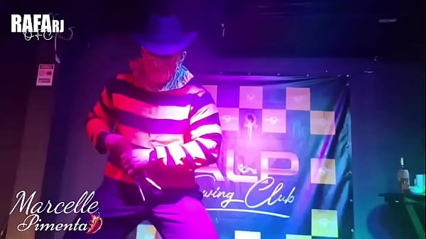 Expose De Sexo Ao Vivo No Palco De Boate De Swing Só Com Casadas!