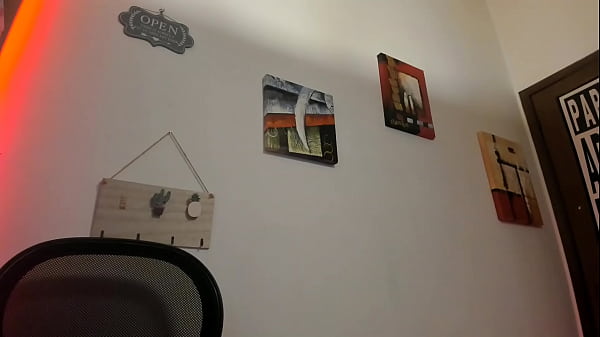 Italian Giantess Farts And Puts You Inside Her Huge Booty