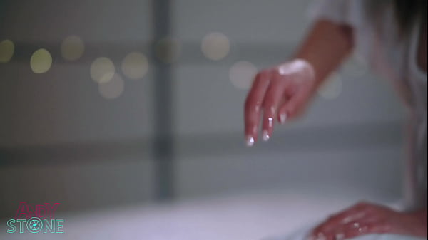 HAPPY ENDING FOR CLEA GAULTIER - TANTALIZING LESBIAN