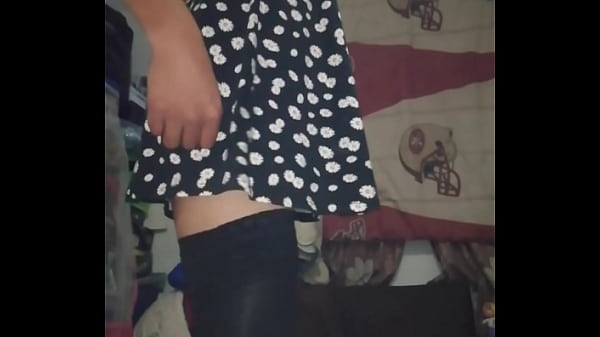 Probándome Los Vestidos De Mi Esposa