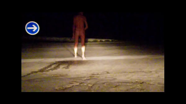 Branle Vigorous En Plein Hiver Une Nuit Froide