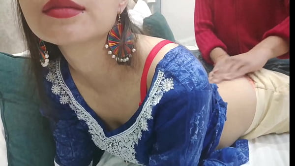 Desisaarabhabhi - Stepmommy Trades A Bed With Her Stepson Who Took The Opportunity To Touch Her And Grasp Her In The Ass When She Was Resting In Hindi Audio