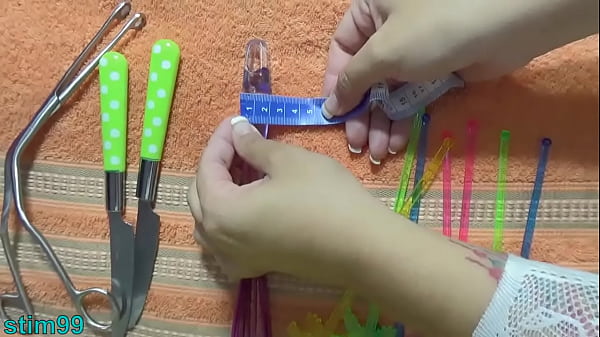 Older Wifey Fucking Cervix And Penetration In Uterus With Knifes