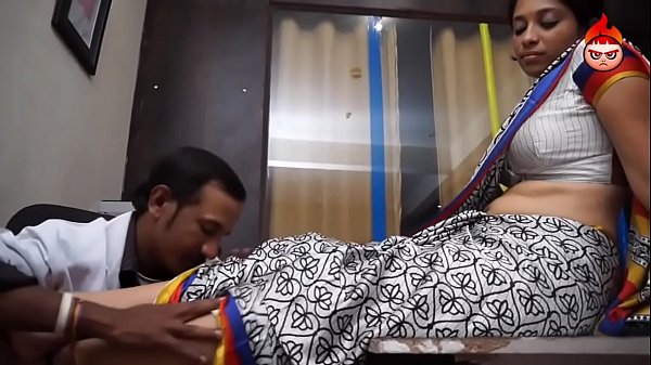 Doctor Romance Tamil Aunty In Saree Navel Play