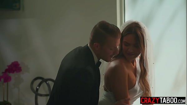 Horny Fat Ass Bride Gizelle Blanco Start Shamelessly Plowing In Front Of The Witnesses!