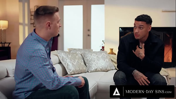 MODERN-DAY SINS - Minuscule Slut's FIRST INTERRACIAL DP THREESOME! HUGE BOOTY SPOOGE BLASTS!