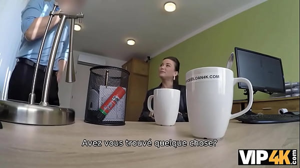 VIP4K. Après Un Quickie Imprévu, HOTWIFE Est Sûre Qu'elle Est Sur Le Point D'obtenir De L'argent