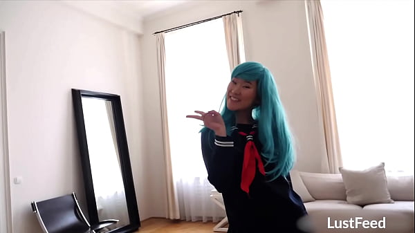 Candid Asian Inside Load