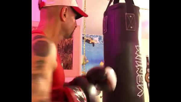 Heavy Bag Workout Maxxx Loadz The Fittest Porn Star On The Planet Gymtansex Gts