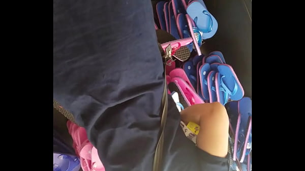 Debajo De Falda En Chedraui
