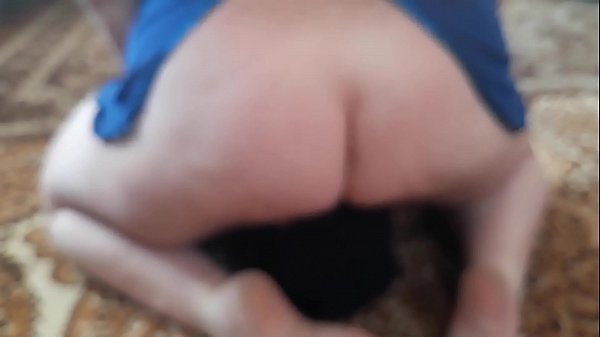 Seasoned Stepmommy Sits On Stepson's Face After Queening