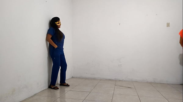 La Sucia Enfermera Del Hospital Coquetea Con El Barrendero!! Lo Muy Sucia Motivo Al Macho De La Limpieza Y Le Dio Una Mamada Con Mucha Saliva Al Pene Del Trabajador. Porno Genuine