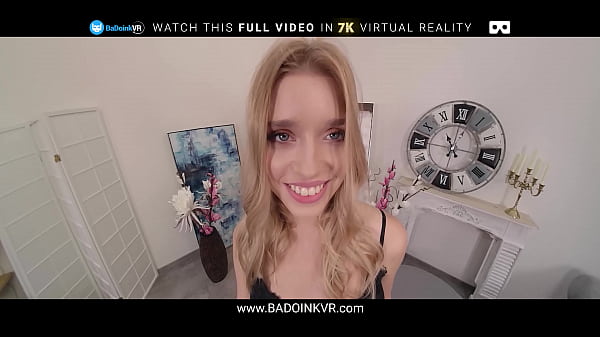 Young-babe Light-haired Freya Mayer Is Ready To Do Anything For Making An Art Sale VR Porn