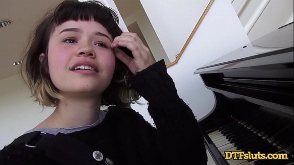 YHIVI DISPLAYS OFF PIANO SKILLS FOLLOWED BY HARDCORE POUNDING AND SPOOGE OVER HER FACE! - Featuring: Yhivi / Crams Deen