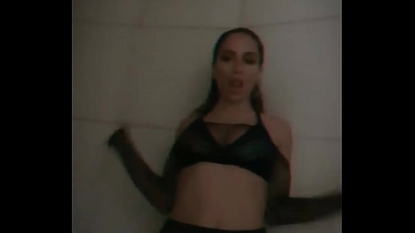 Anitta Rebolando Gostoso