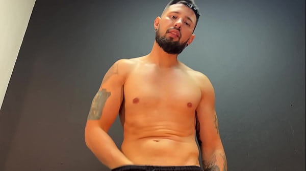 Neitan Alpha Mandando O Beta Gozar Enquanto Punheta Gostoso - Gozada Forte No RED