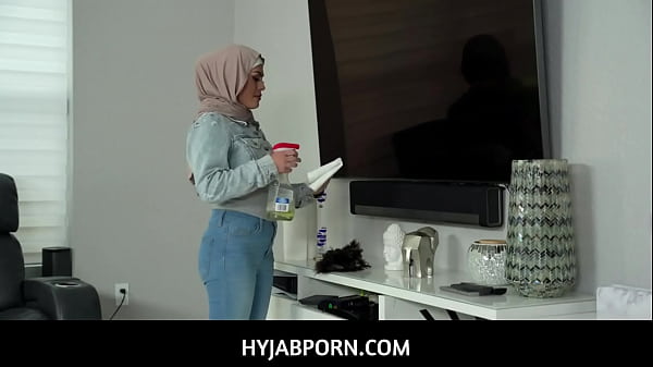 HyjabPorn - A Premium Hijab Cleaning Veronica Valentine , Peter Green