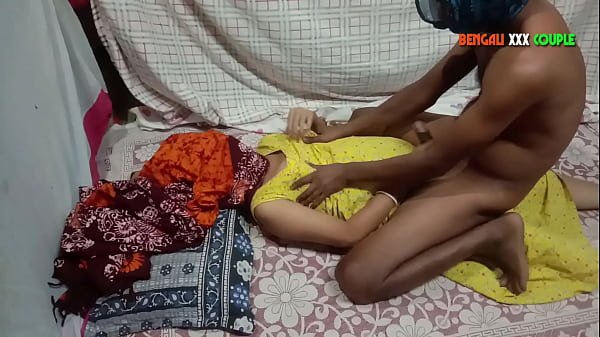 Indian Scorching Housekeeper Ramming With Owner Elder Son - BENGALI XXX COUPLE