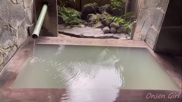 アクロバティック温泉【なっち旅】