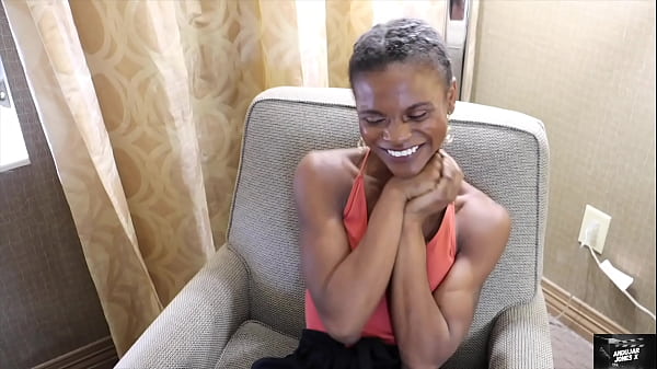 African Bombshell And Golden-haired American Whore Nailed Creampied In 3some