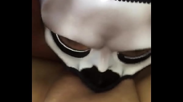 Amature Honeypot Eating And Hand Insertion