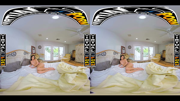 VIRTUALPORN.COM - Asian Cutie Kimmy Kimm Worshipping And Fucking You In VR