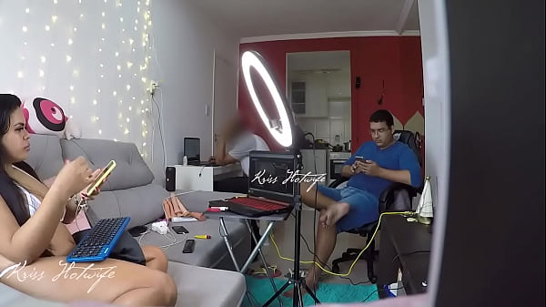 Me Exibir Para O Tecnico Do Computador E O Corno Manso Do Meu Marido Nem Percebeu
