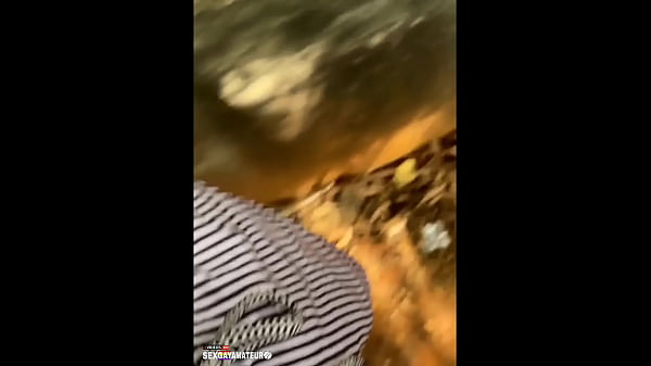 ATIVO DOTADO ARREGAÇOU MEU CU NO PARQUE E OFERECEU PARA OS AMIGOS.