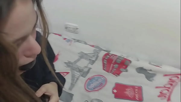 Me Encuentro En Mi Cuarto Un Poco Aburrido Y Cachondo Pero Mi Hermanastra Me Folla Incredibly Rico