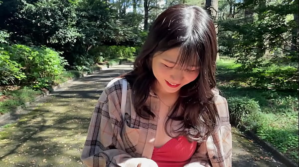 押せばヤれる現役美尻エステティシャンと生中!頼まれたら断れないおっとり系セフレの『みくちゃん』。ヌルテカオイルで輝く美尻&ピストンの度に波打つ尻肉にフル勃起～追撃膣内射精！！