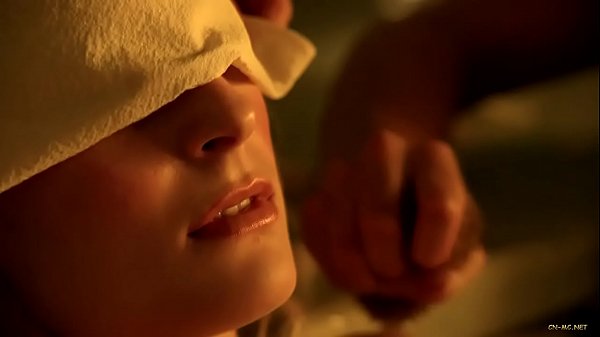 Viva Bianca - Spartacus: Vengeance E02 (2012)