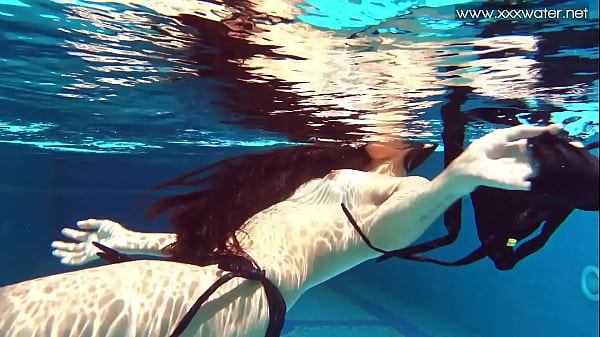 Swimming Pool Nudist Action By Tempting Latina Babe Andreina