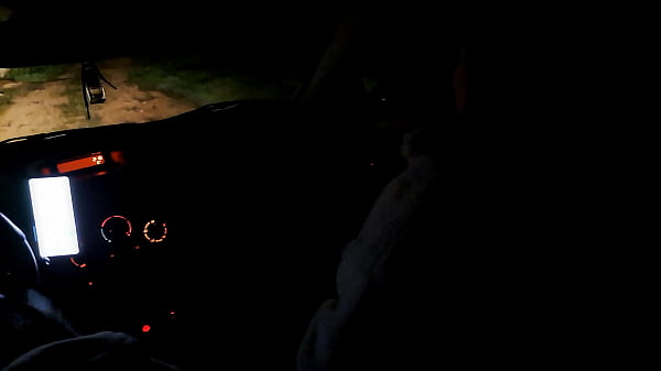 Sweetheart In Heels Fucks Outsider Outdoors In A Car