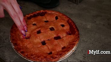 Stepmothers Pussy Sweeter Than Any Pie- Kyaa Chimera, Juan Loco