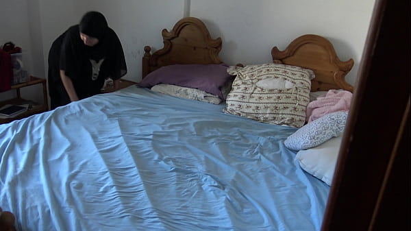 I Shocked My Muslim Cleaner By Pulling Out My Oversized German Cock!!!