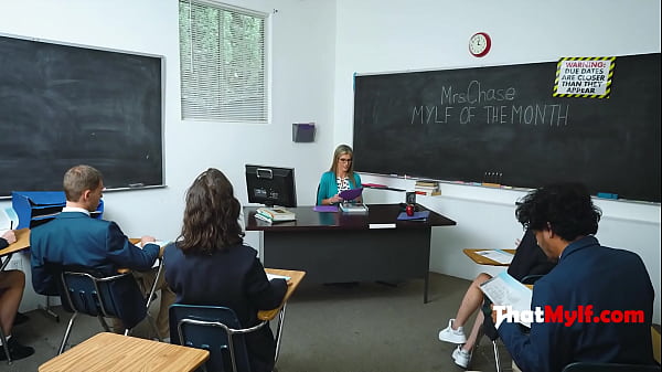 Freshman Obsessed With Lecturer |ThatMylf