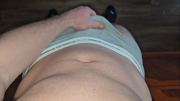 PhantomGentX – Deutscher Meister Verschwitzt Nach Gym & Glänzende Eichel Mit Precum Tropft