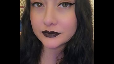 LizGonzisthick Snapchat Video