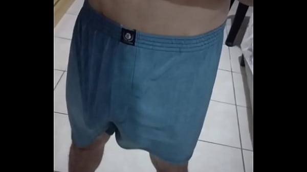 Safado Acariciando O Pau