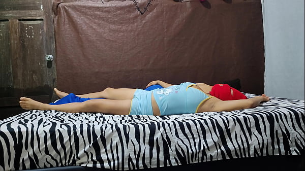 YA NO LO VUELVAS HACER!! PAREJA RECIEN CASADA VISITA UN HOTEL EN DONDE MORA UN FANTASMA CON QUIEN EL MARIDO TIENE SEXO Y TERMINA TRAICIONANDO A SU ESPOSA POR ESE ESPIRITU OSCURO.